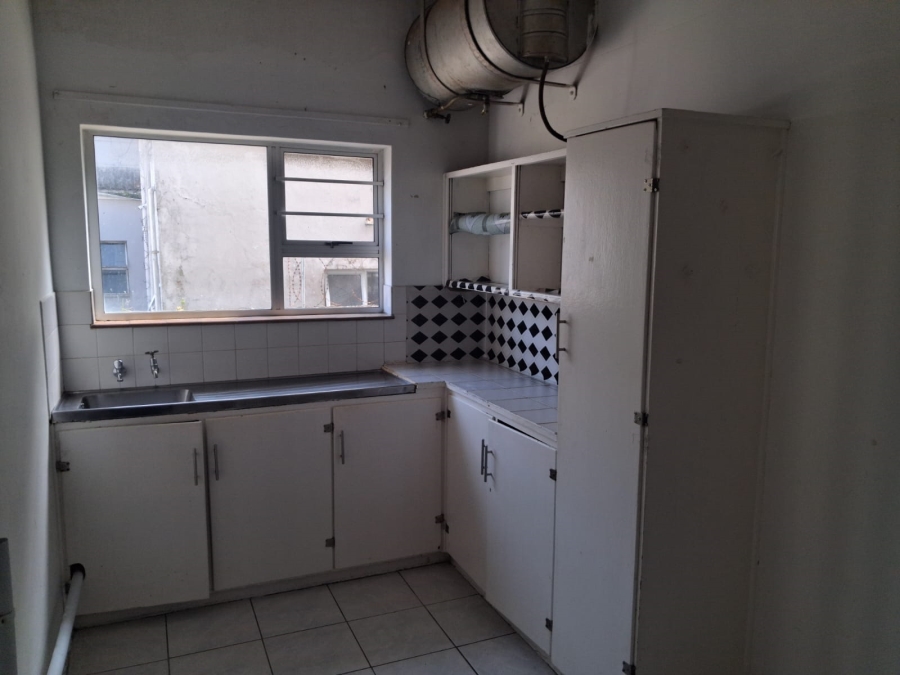 To Let 1 Bedroom Property for Rent in Southernwood Eastern Cape